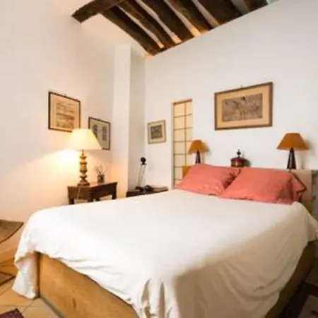 Duplex St-michel - Quartier Latin Apartamento *