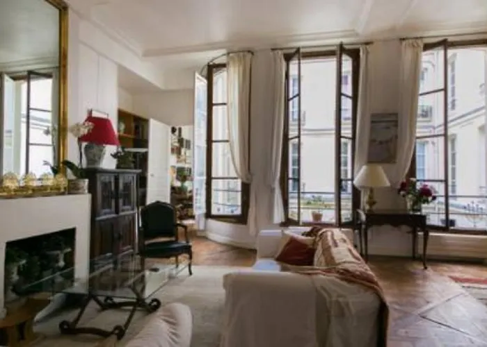 Duplex St-michel - Quartier Latin * Paříž