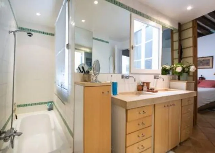 아파트 Duplex St-michel - Quartier Latin *
